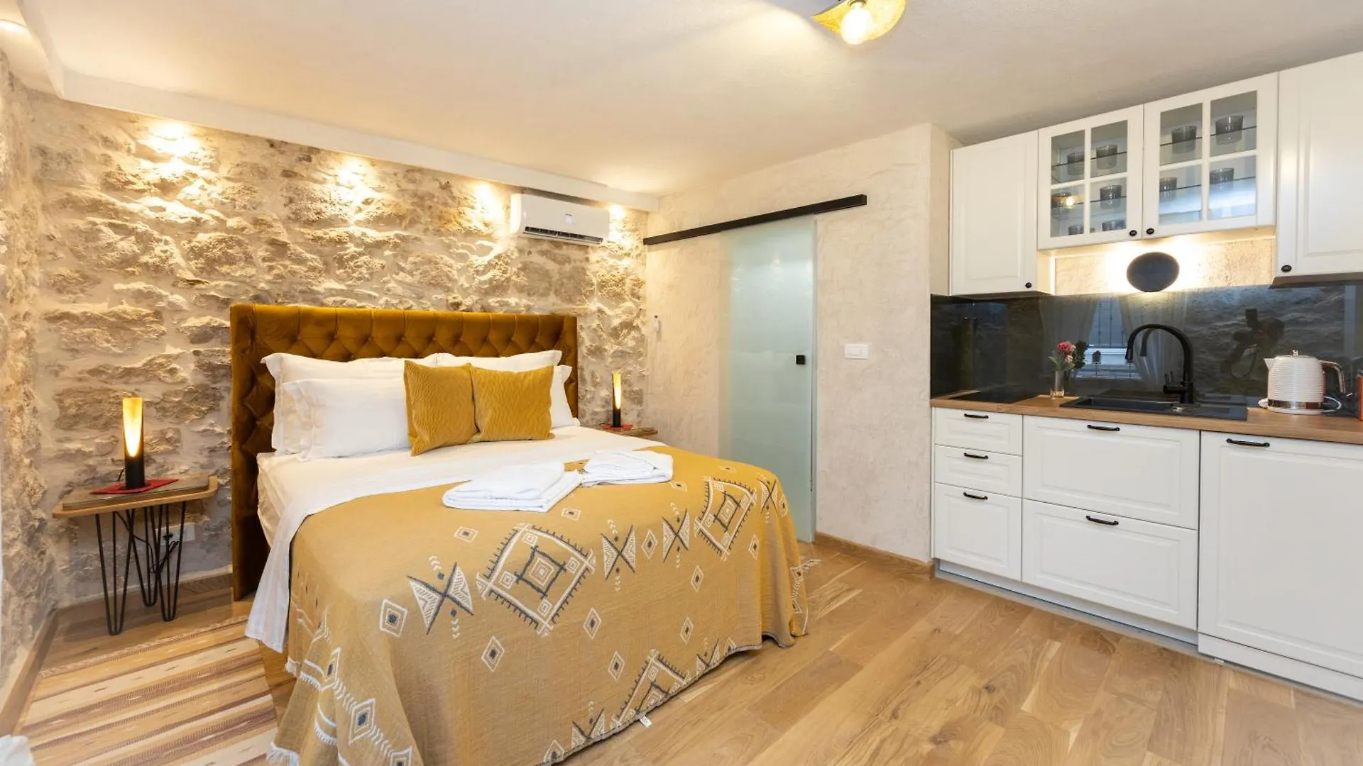 Kruna Apartments Est 2024 Split Croatia