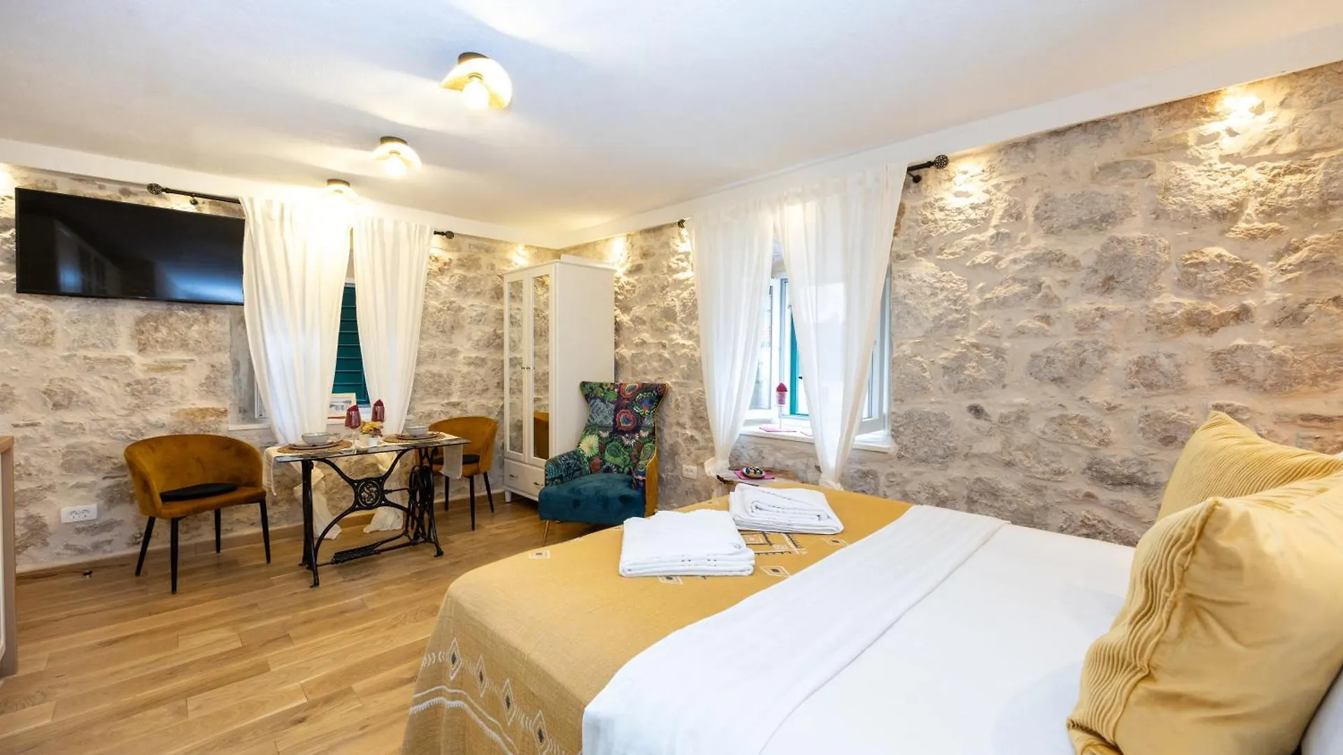 Kruna Apartments Est 2024 Split